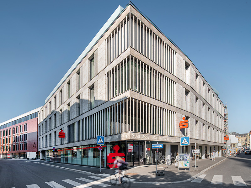 Frontansicht Sparkasse Würzburg